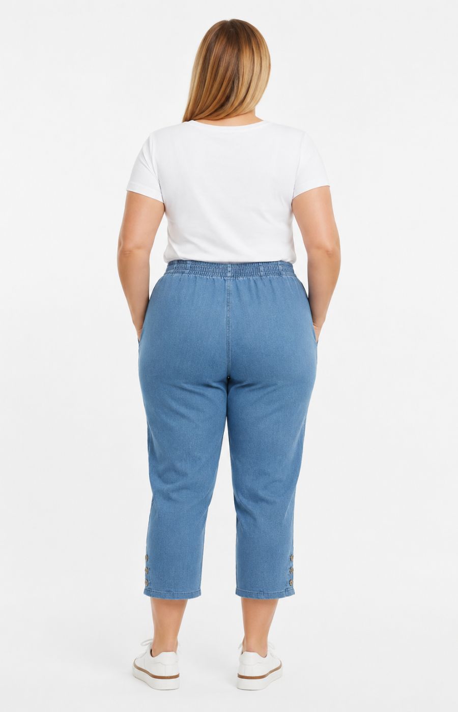 Lucie Crop Trousers in Light Denim 