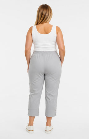 Lucie Crop Trousers in Light Grey 