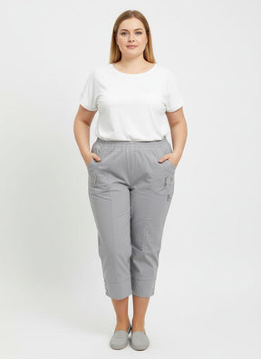 Lucie Crop Trousers in Light Grey. 