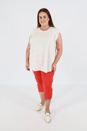 Lucie Crop Trousers in Red