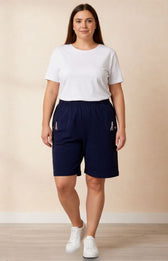 Lucie Shorts in Navy 