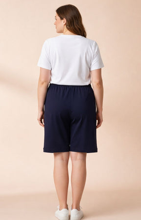 Lucie Shorts in Navy 