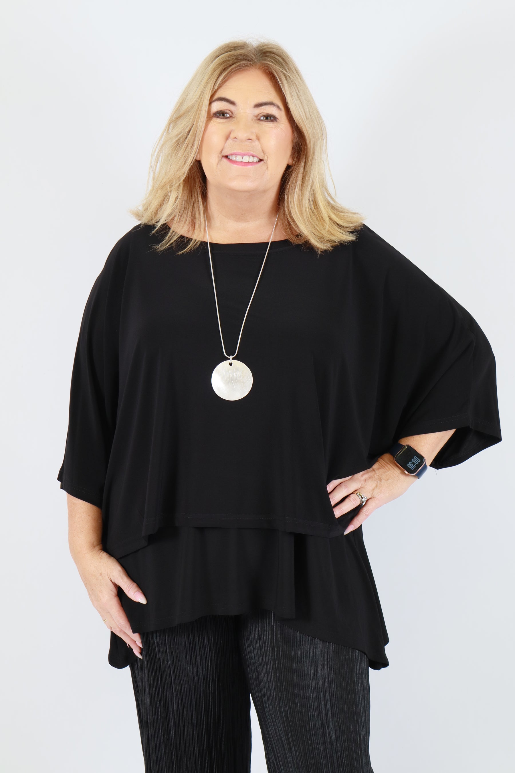 Magna One Size Top in Black