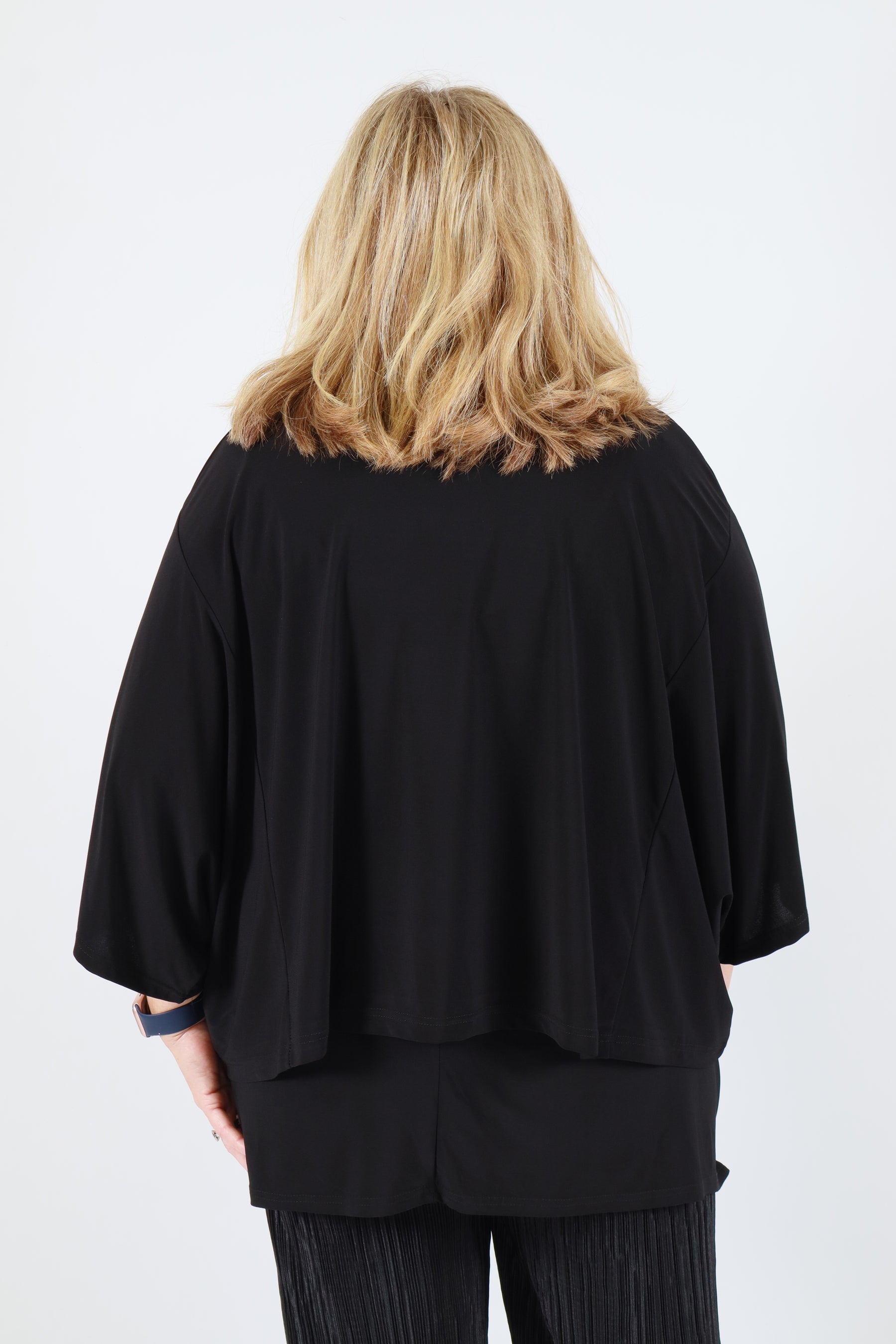 Magna One Size Top in Black