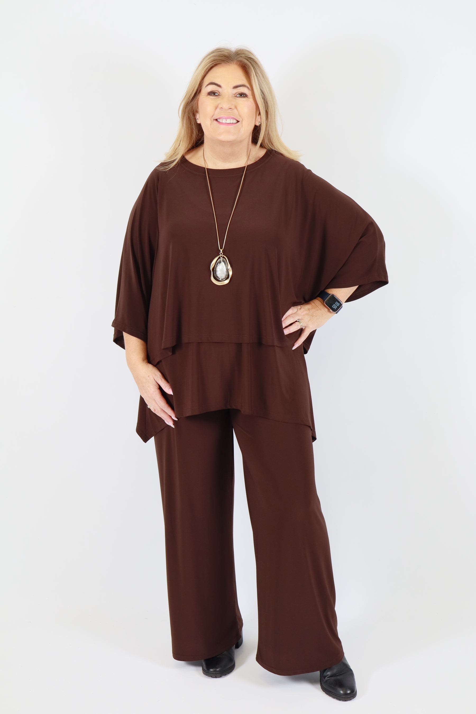 Magna One Size Top in Brown
