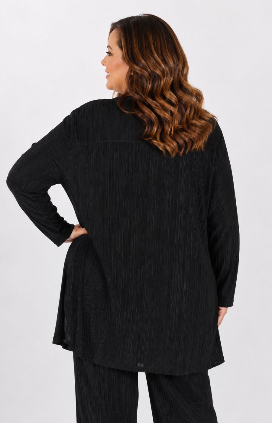 Magna Plisse Cardigan in Black 
