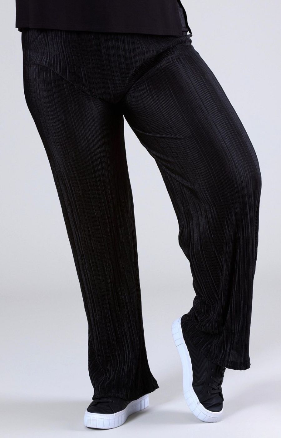 Magna Plisse Trousers in Black
