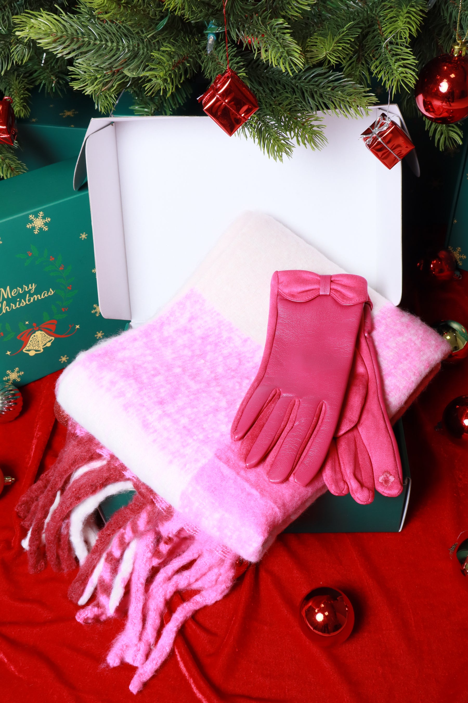 Mariah Christmas Gift Box