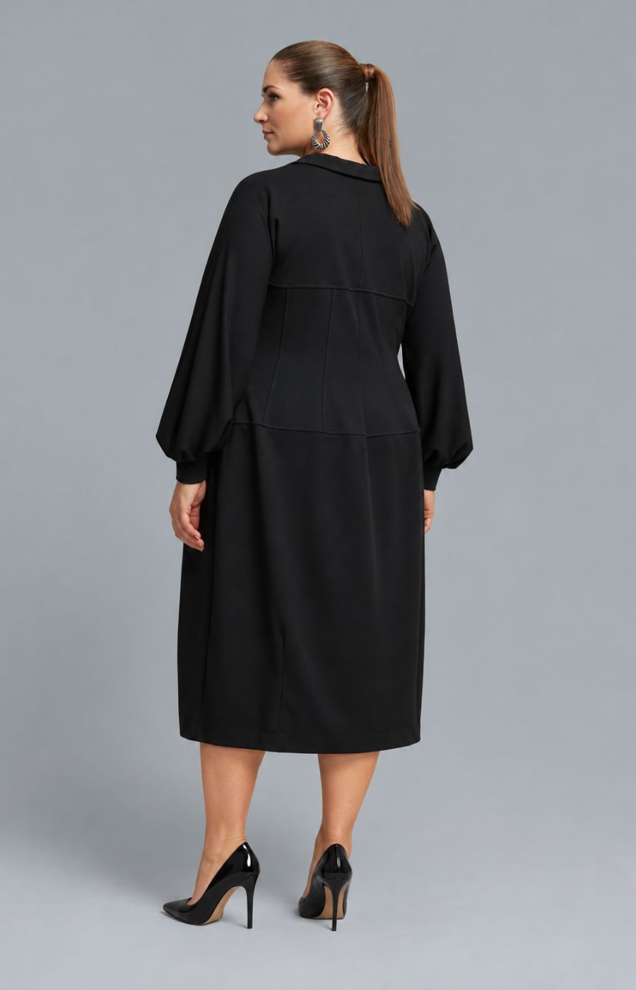 Mat Collared Dress in Black 