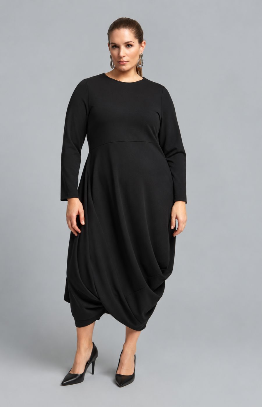 Mat Draped Skirt Dress in Black 