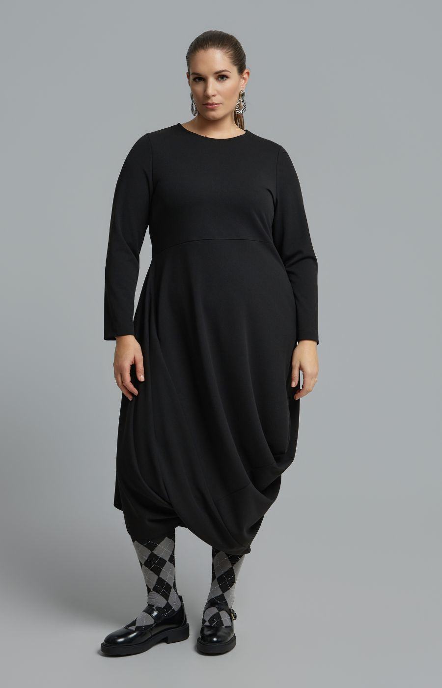Mat Draped Skirt Dress in Black 