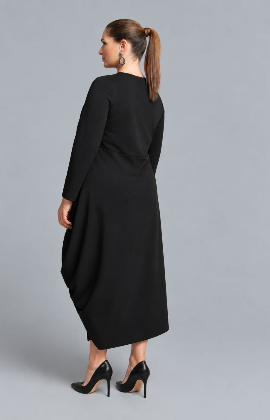 Mat Draped Skirt Dress in Black 