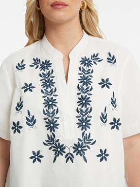 Mat Embroidered Top in White 