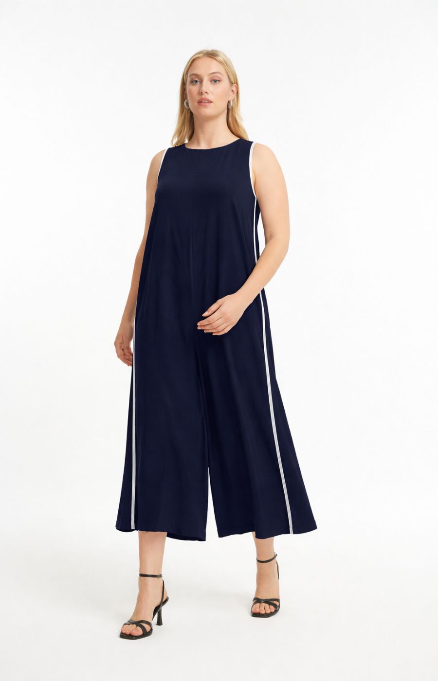 Mat Jumpsuit in Navy