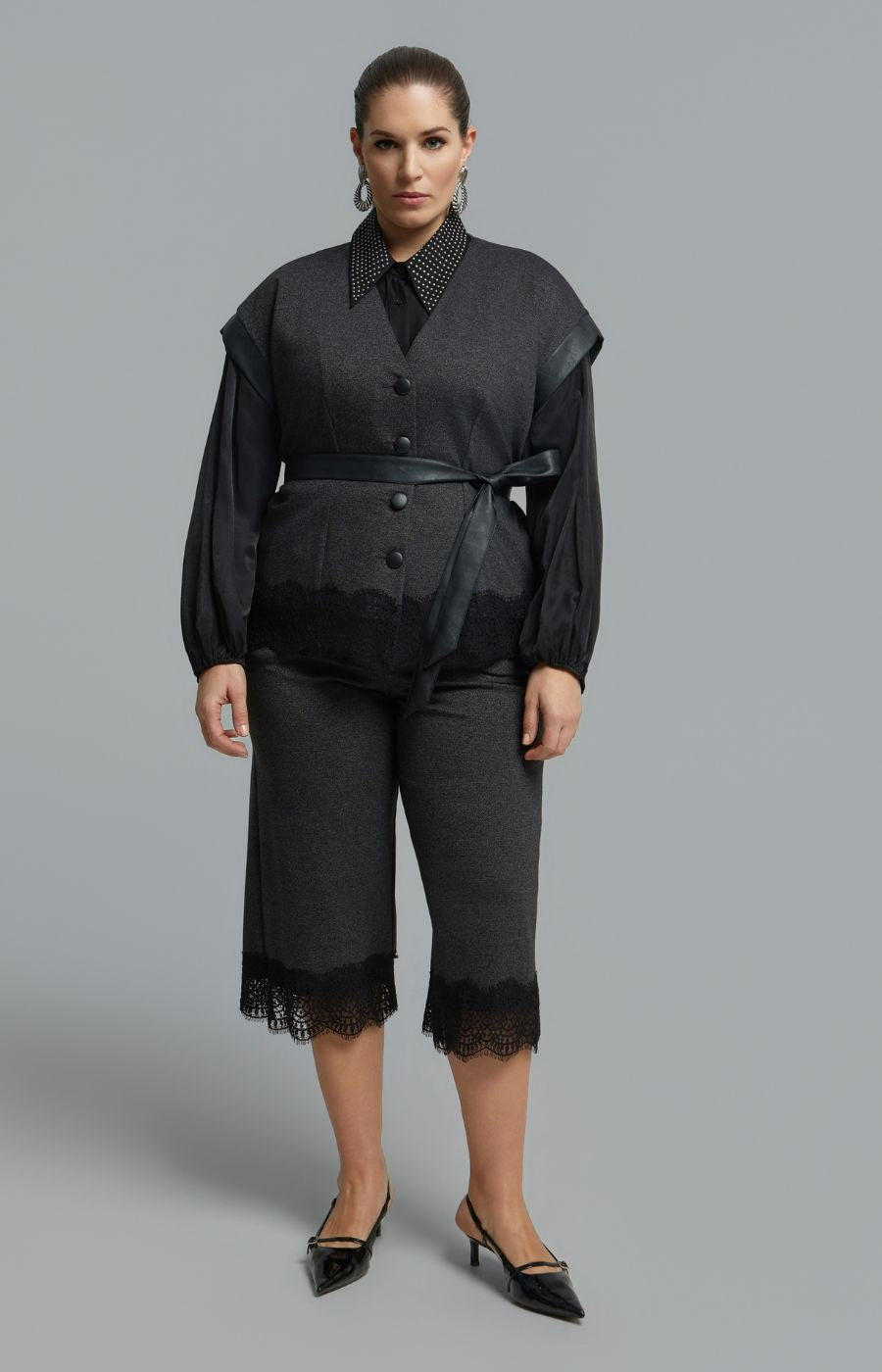 Mat Lace Trim Top in Charcoal 