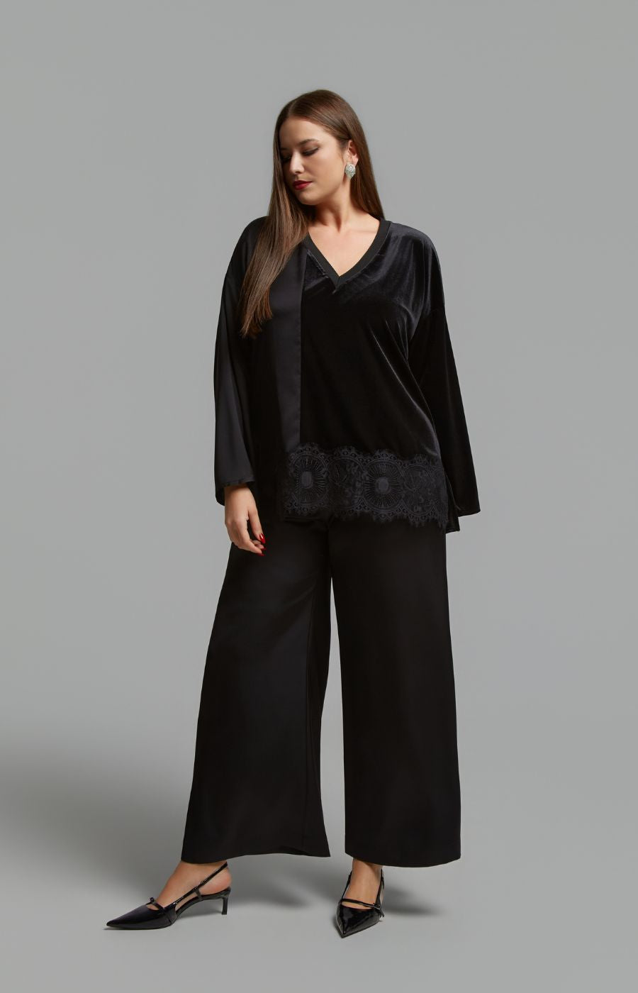 Mat Lace Trim V Neck Blouse in Black 