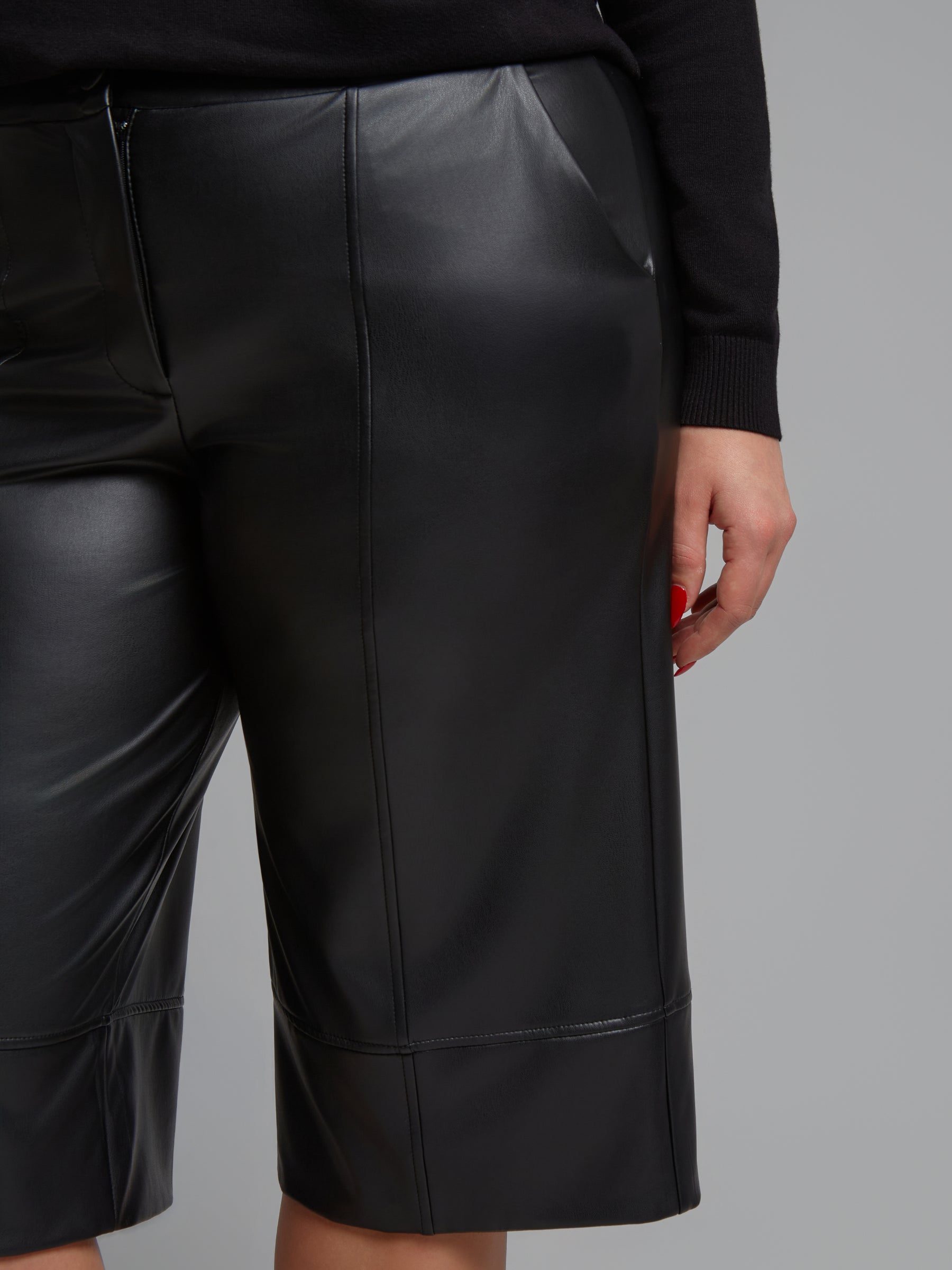 Mat Leather Culotte in Black 