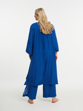 Mat Longline Tunic in Blue, a long line tunic with 3/4 length sleeves 