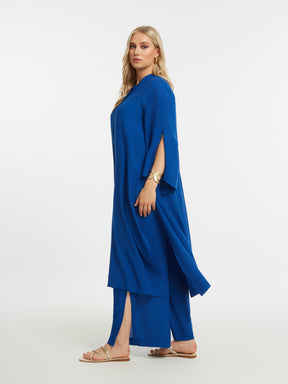 Mat Longline Tunic in Blue, with 3/4 length slit sleeves, long side slits and a round neckline