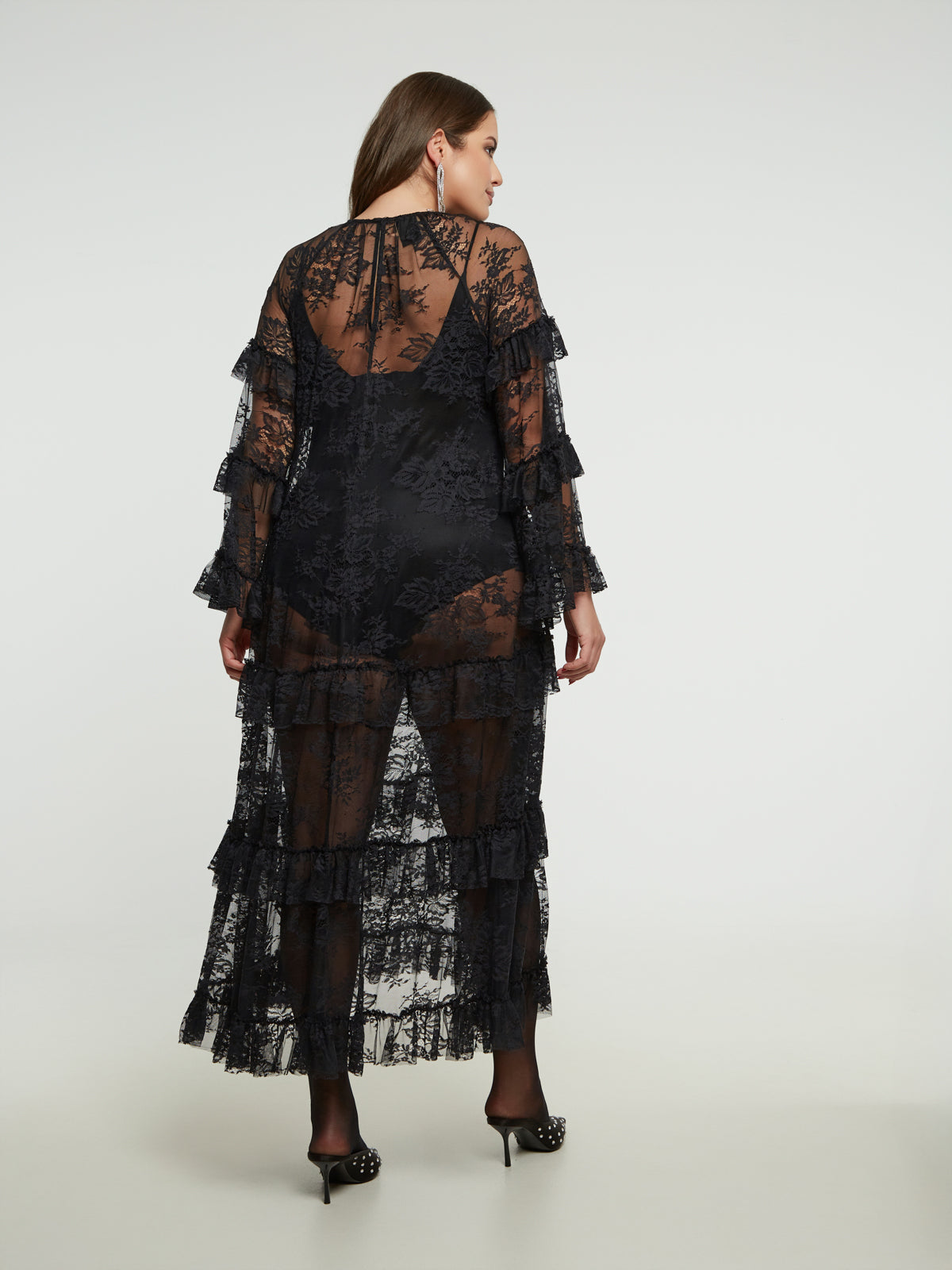 Mat Ruffle Lace Dress in Black