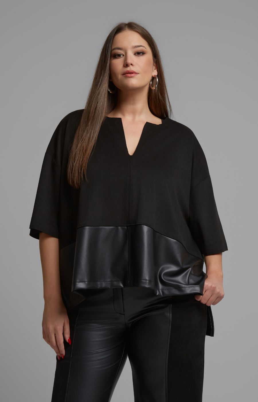 Mat Suede V Neck Top in Black 