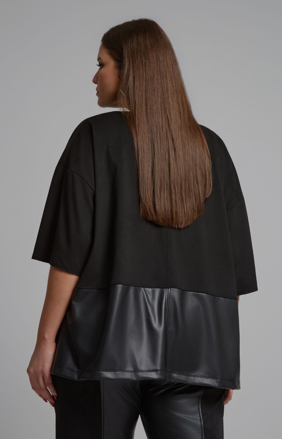 Mat Suede V Neck Top in Black 