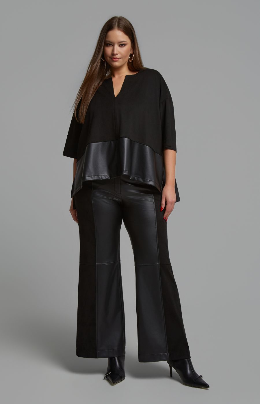 Mat Suede V Neck Top in Black 