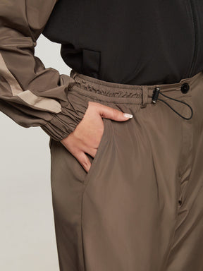 Mat Trousers in Brown