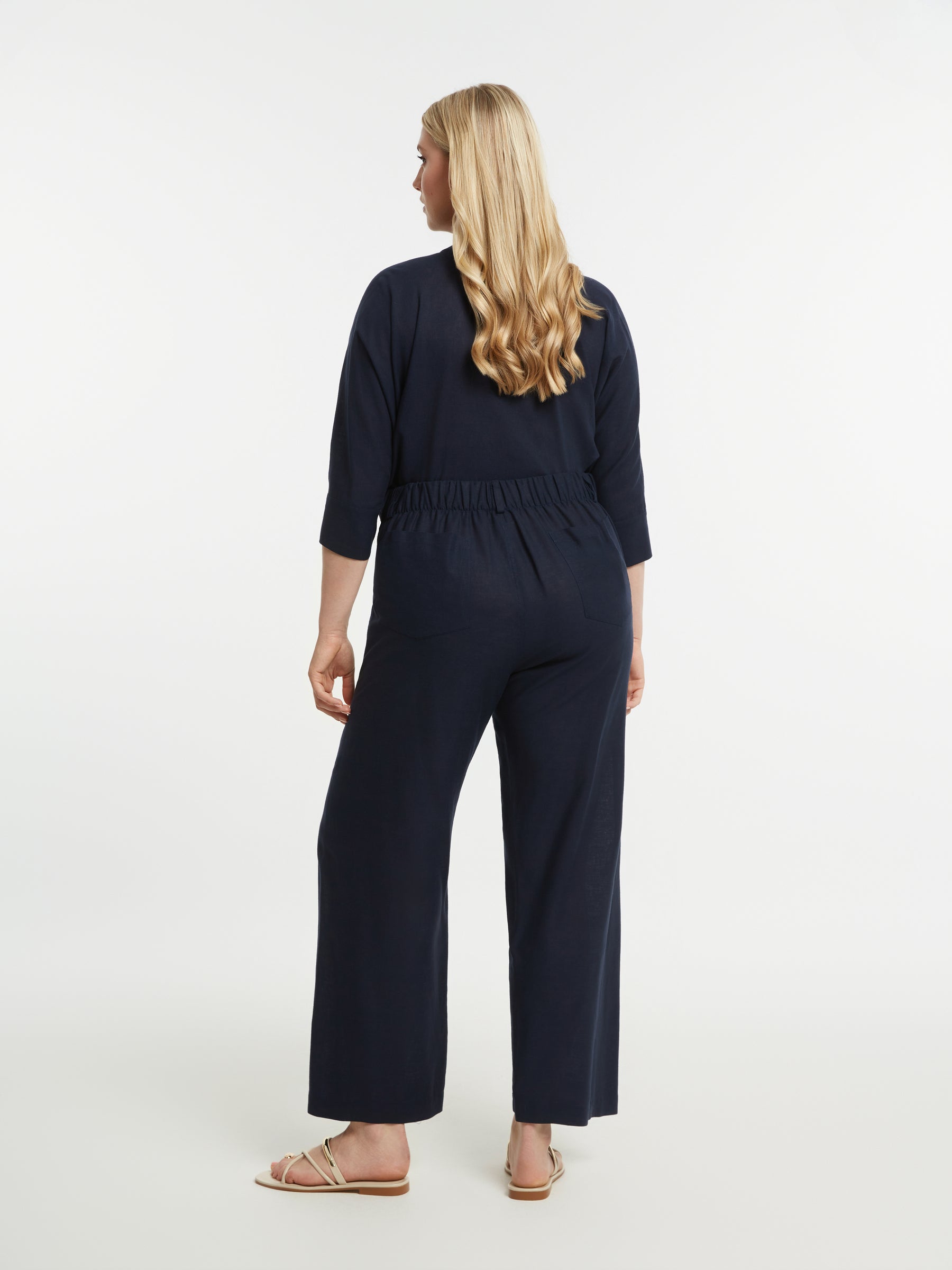 Mat Wide Leg Trouser in Navy 