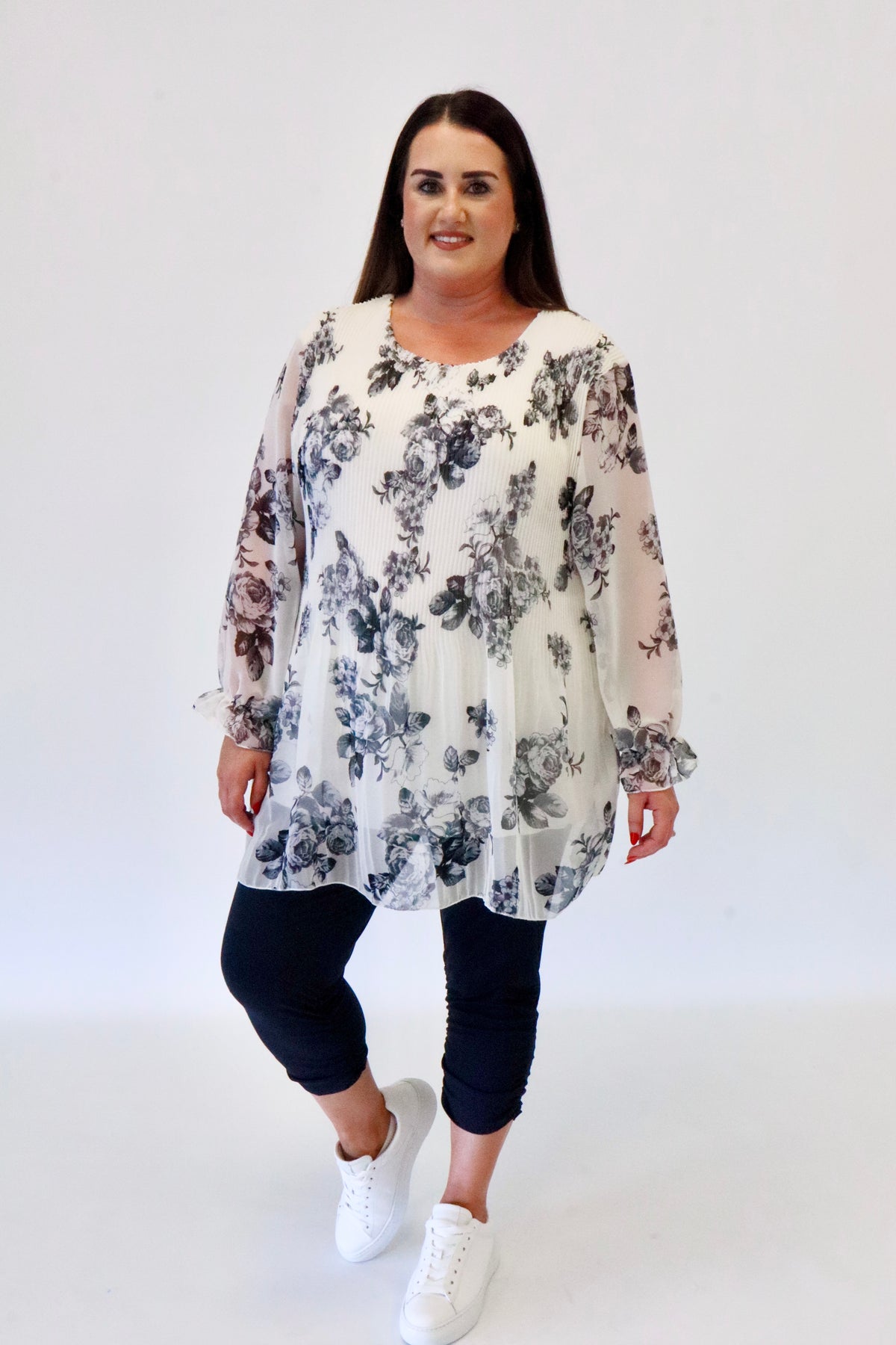 Meadow Blouse in Floral White