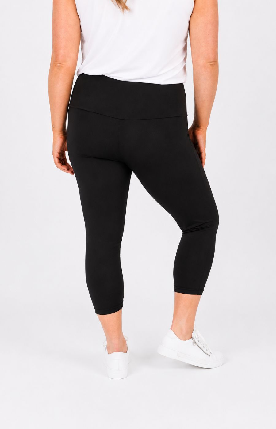 Mellomi Lara Ruched Leggings in Black 