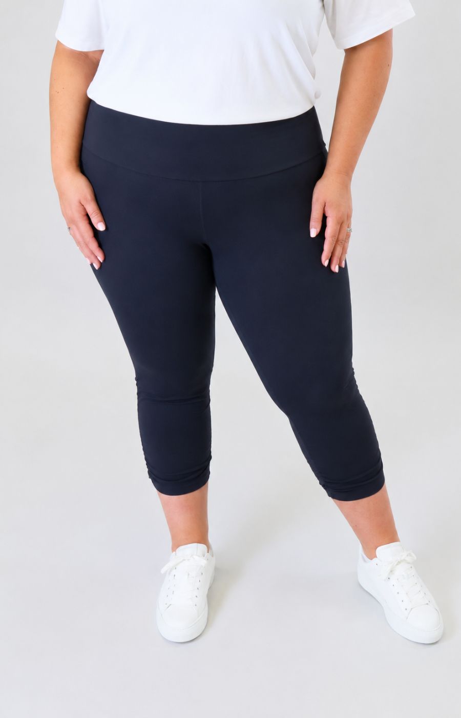 Mellomi Lara Ruched Leggings in Navy 