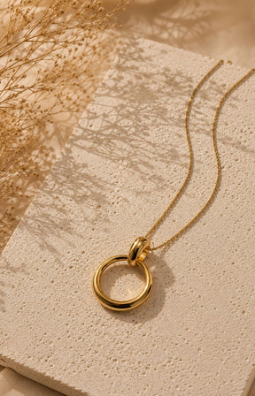 Mira Necklace in Gold 