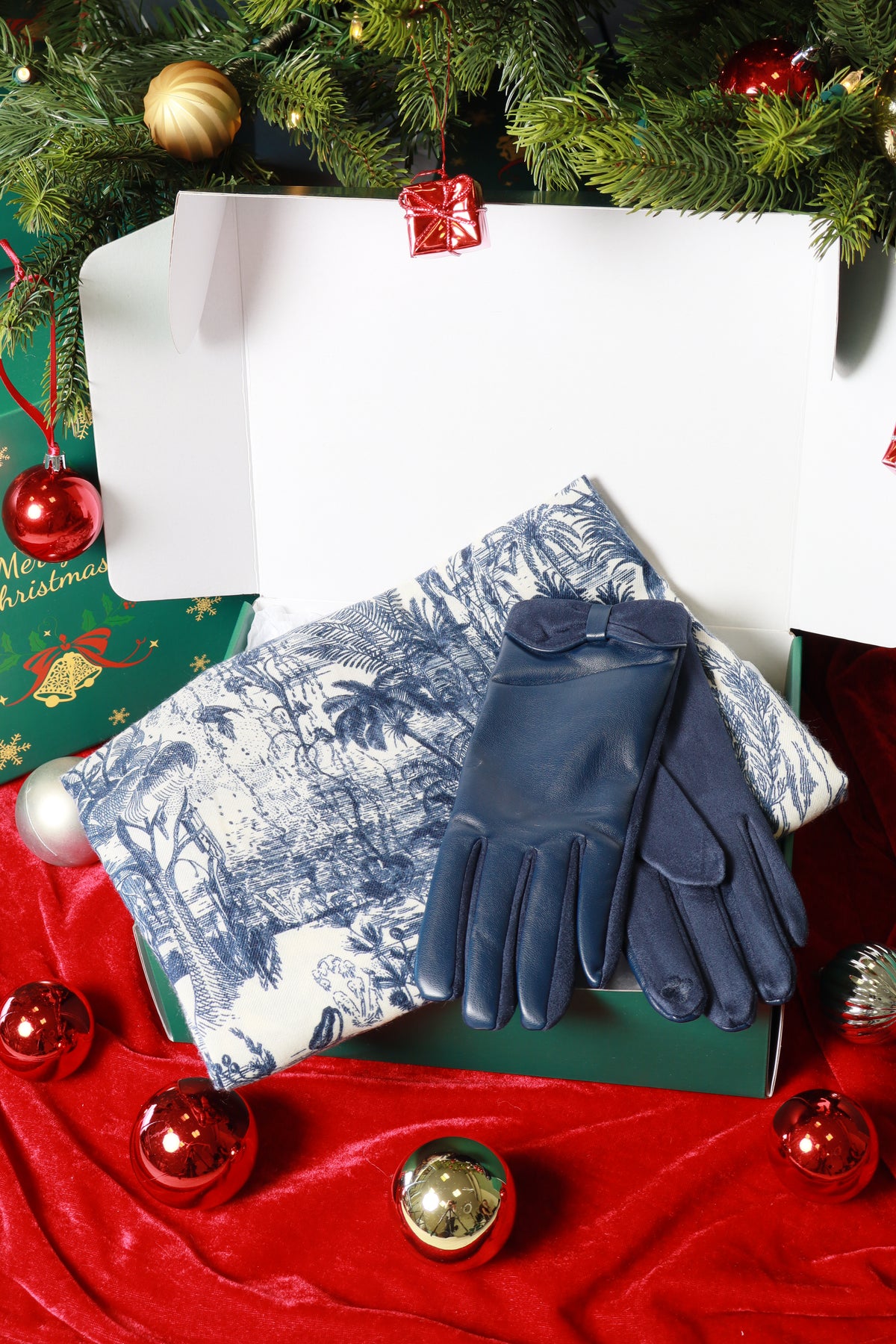 Noelle Christmas Gift Box