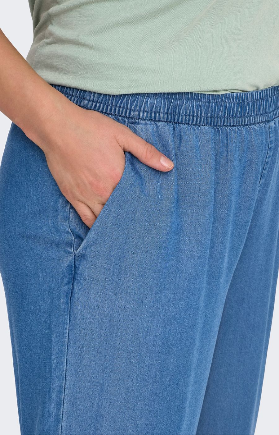 Only Carmakoma Charis Culotte in Denim 