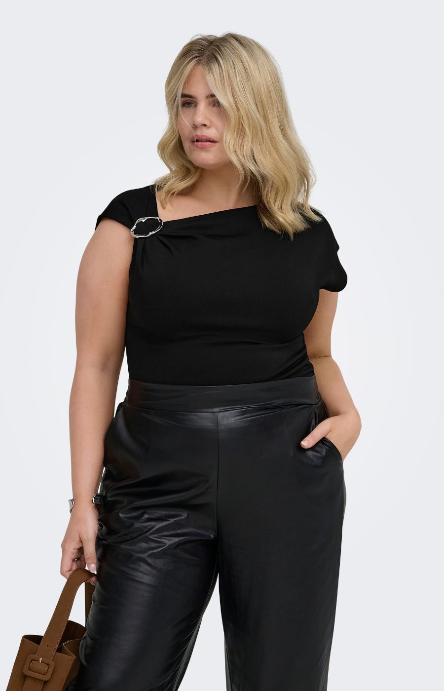 Only Carmakoma Club Top in Black 