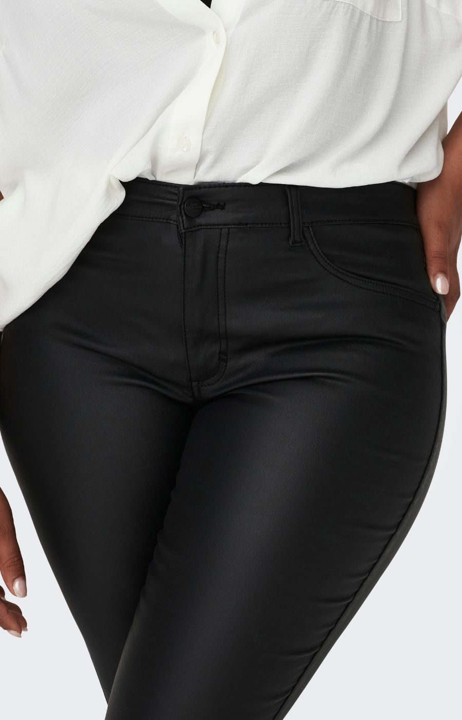 Only Carmakoma Coated Skinny Jean in Black 