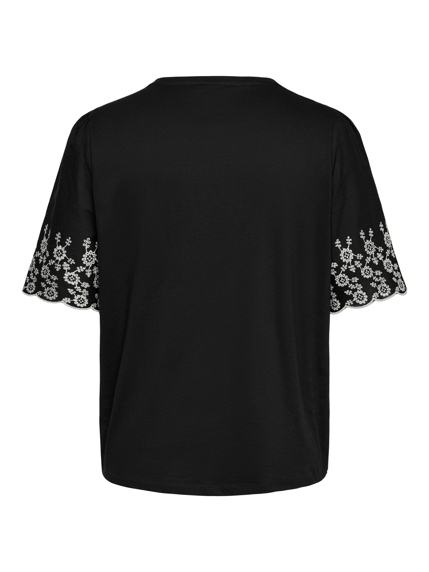 Only Carmakoma Dream T-Shirt in Black 