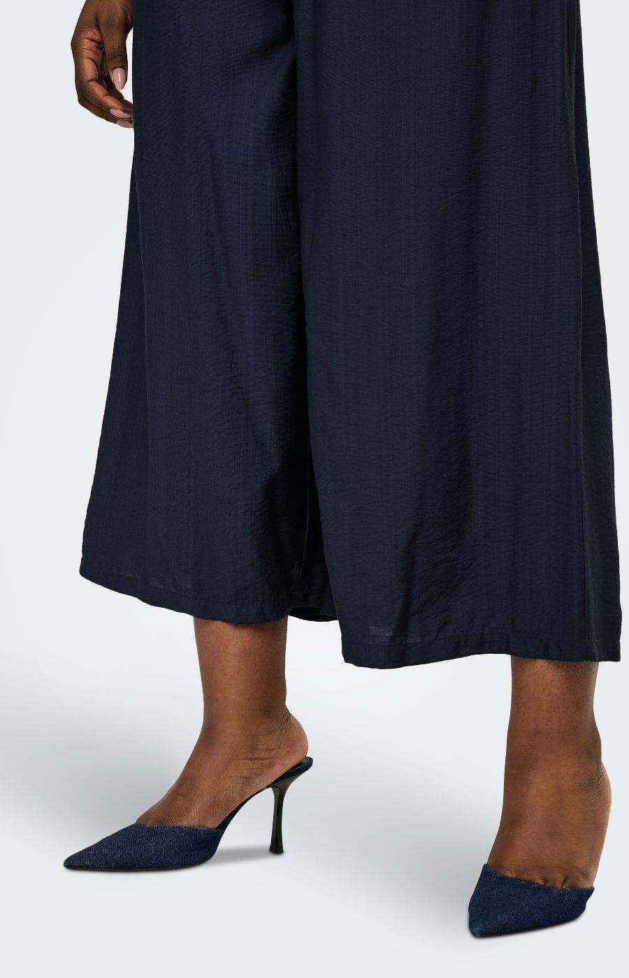 Only Carmakoma Joanna Trousers in Navy 