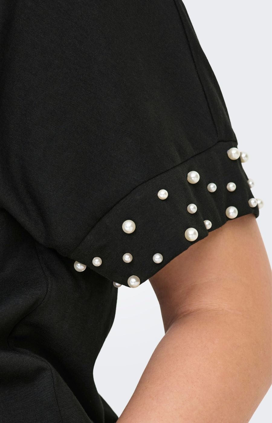 Only Carmakoma Olivia T-Shirt in Black