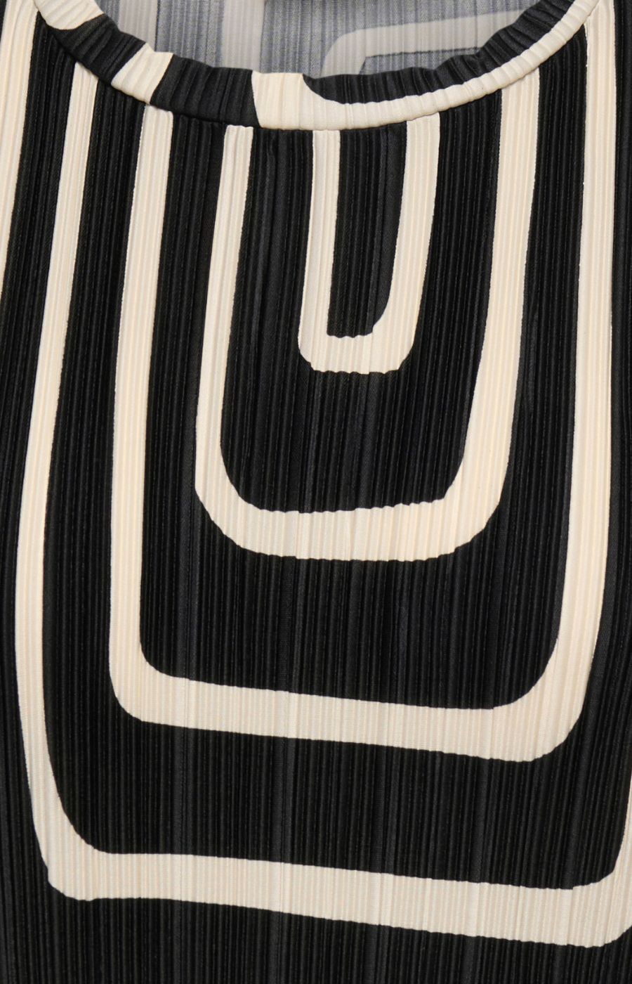 Only Carmakoma Ravenna Plisse Top