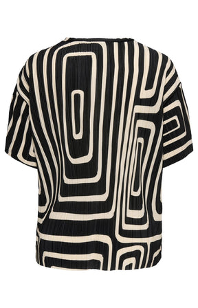 Only Carmakoma Ravenna Plisse Top