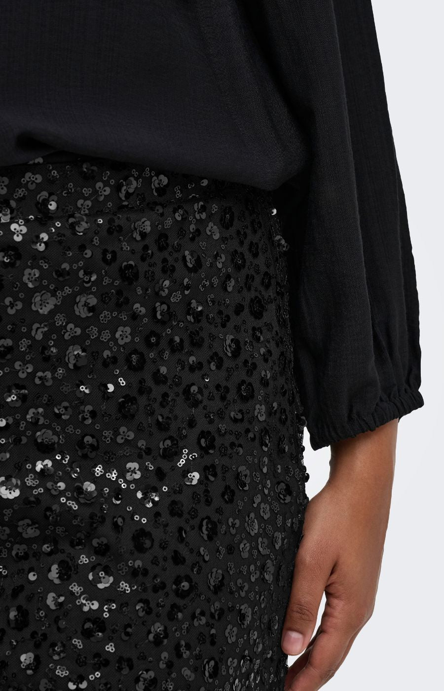 Only Carmakoma Rhilo Skirt in Black 