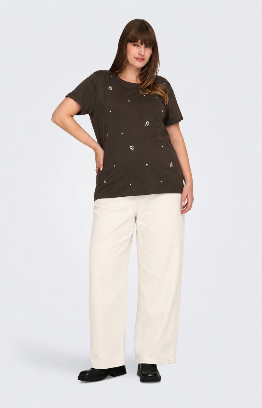 Only Carmakoma Ryder T-Shirt in Brown 
