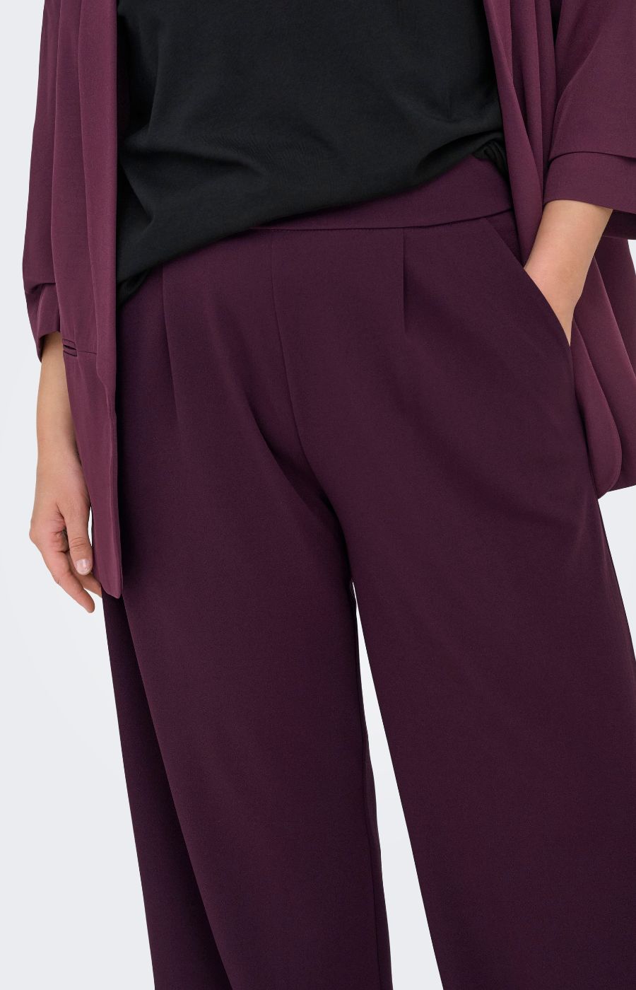 Only Carmakoma Stilla Trousers in Wine