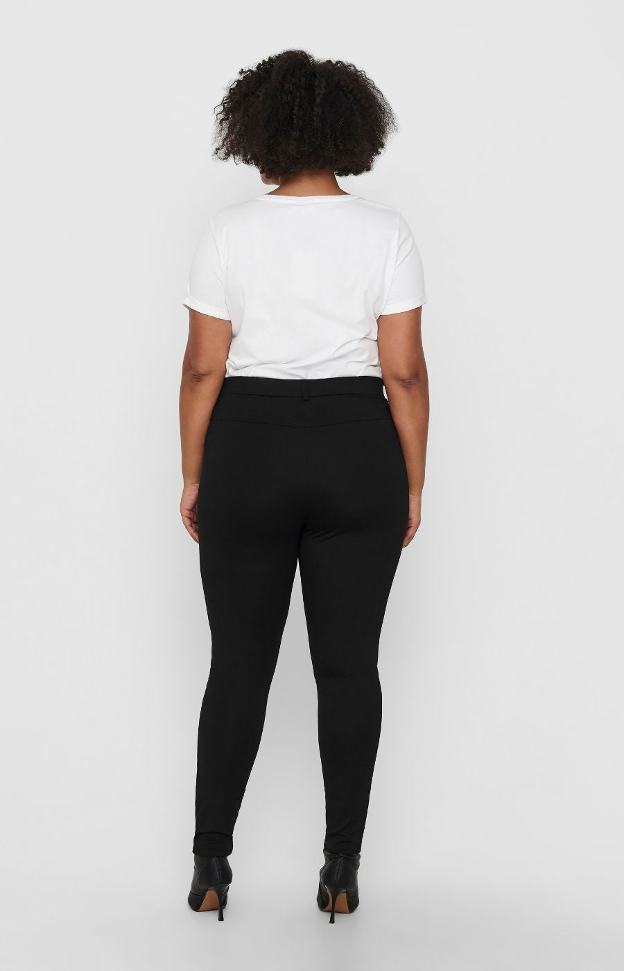 Only Carmakoma Tay Trousers in Black 
