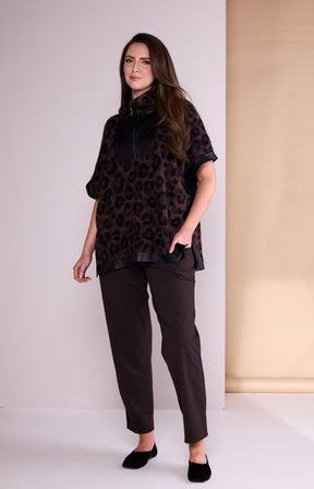 Ora 1/2 Zip Top in Leopard Print 