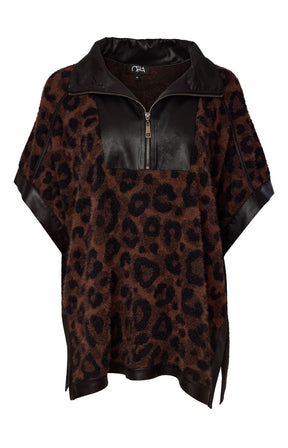 Ora 1/2 Zip Top in Leopard Print 