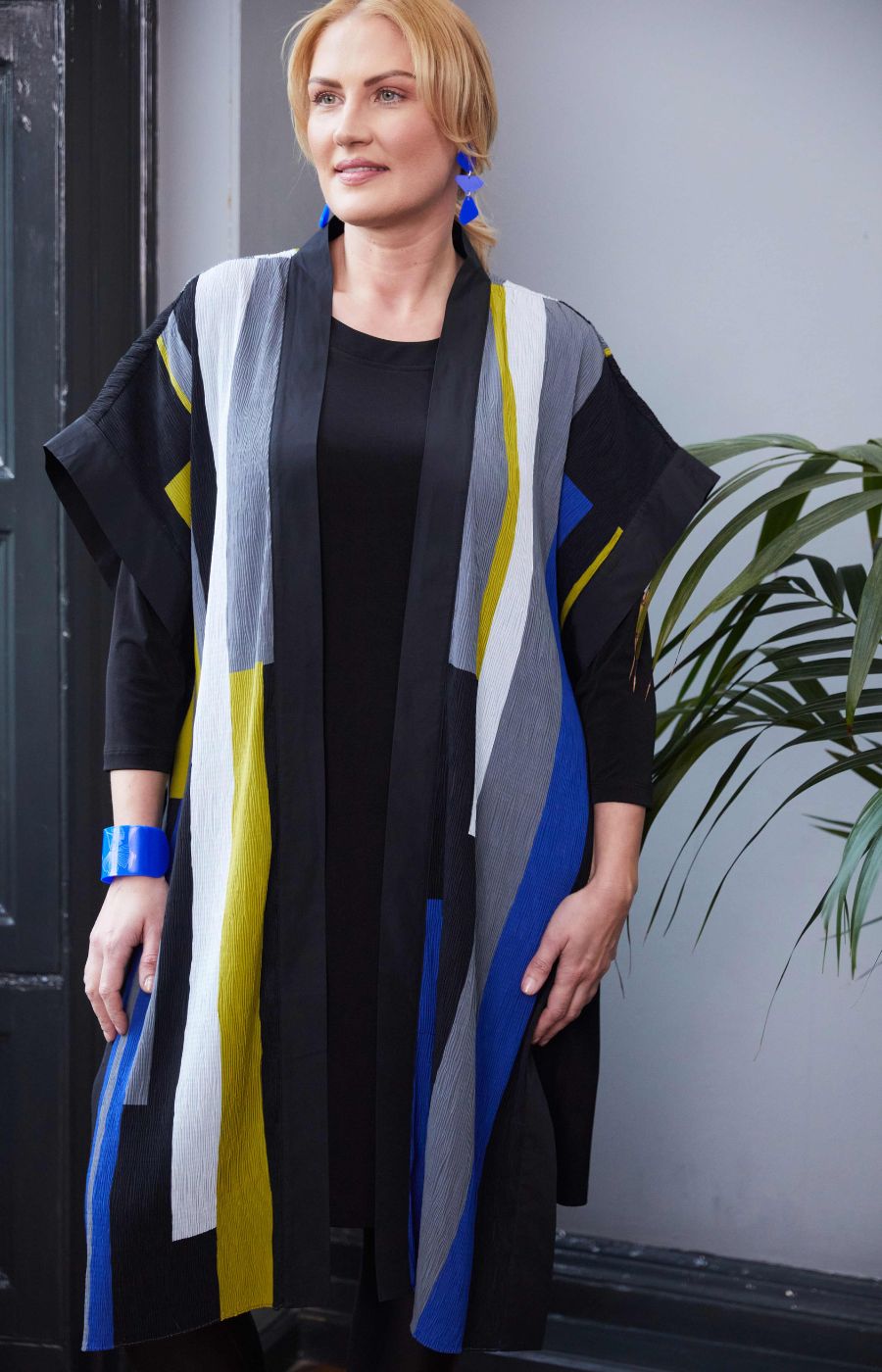 Ora Black Dress with Overcoat