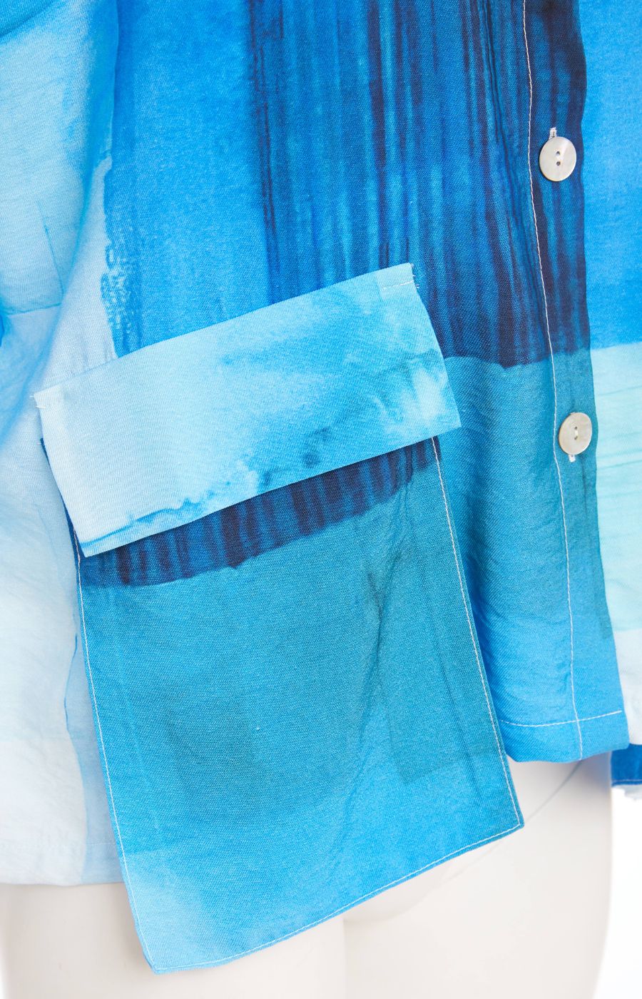 Ora Pocket Shirt in Blue 